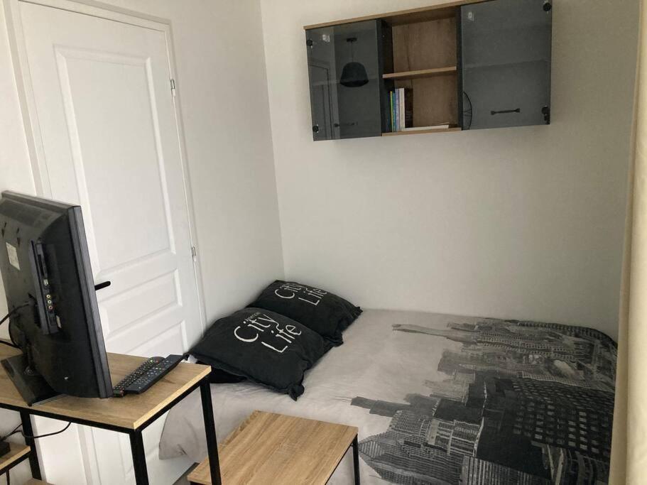 Grand Studio Confort Évreux Exteriör bild